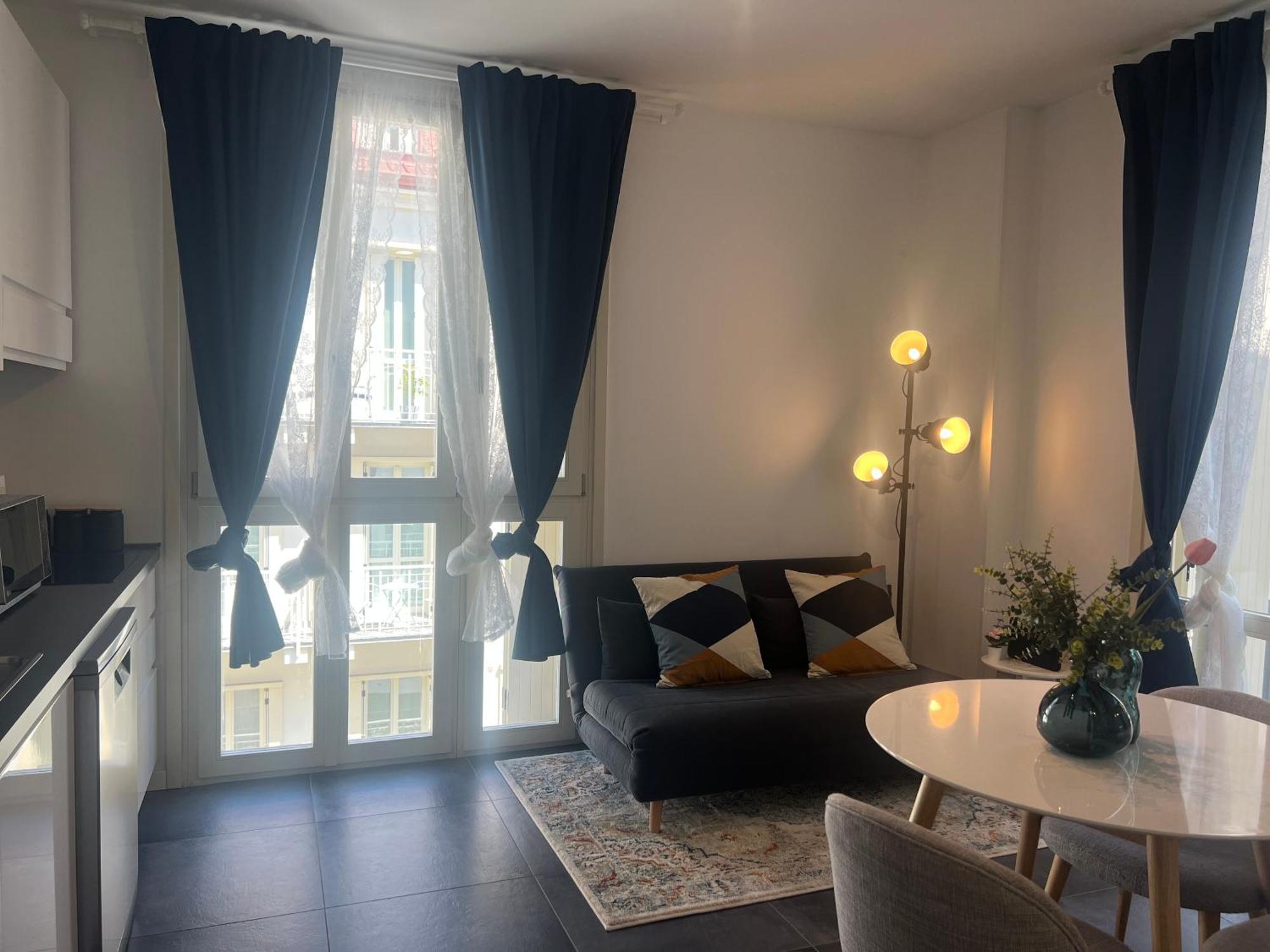 Regina Milano In Melegnano - Wifi, Breakfast Box And Terrace Apartment Exterior photo